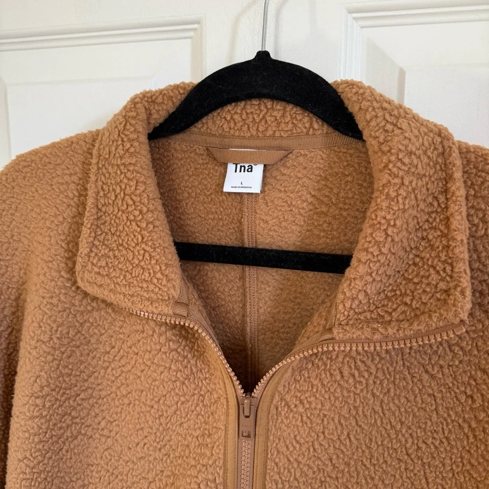 Aritzia Tna Polartec® Thermal Pro™ 1/2 Zip Hi-hip Sweater, L - Picture 3 of 7